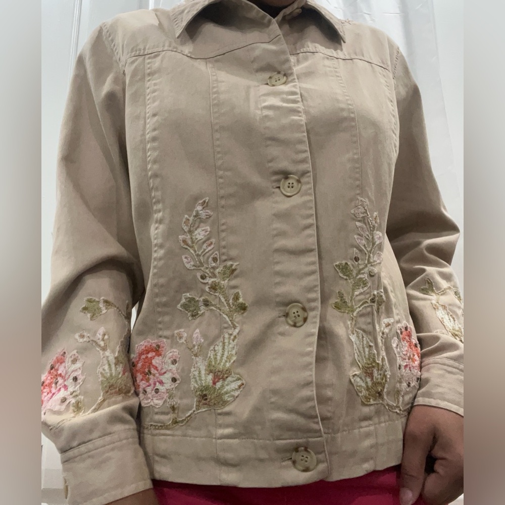 Tan orange and pink Cold water creek floral embroidered button down
